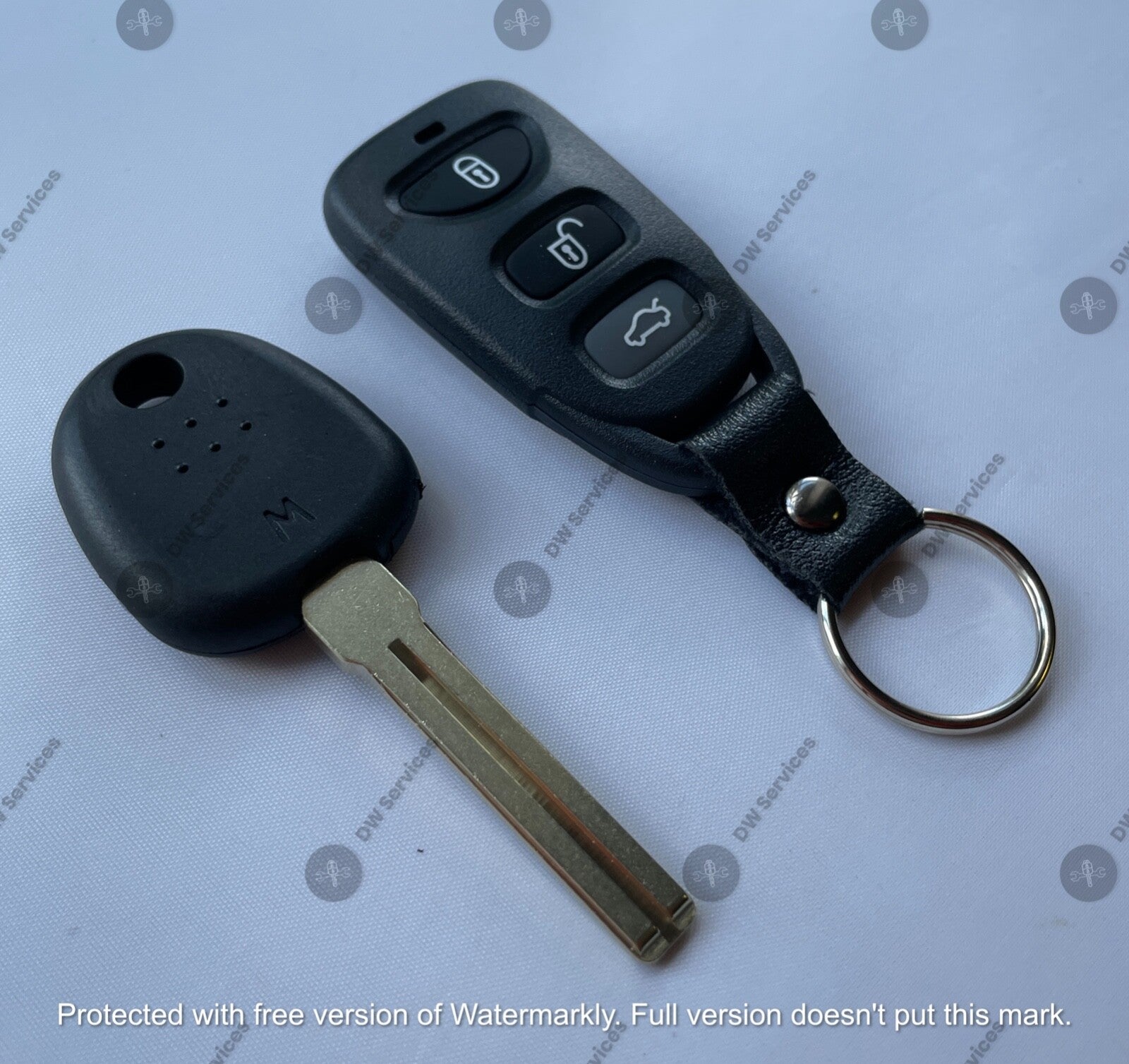 NEW! Hyundai keyless entry remote FOB OSLOKA-950T  & Non-Transponder KEY SONATA