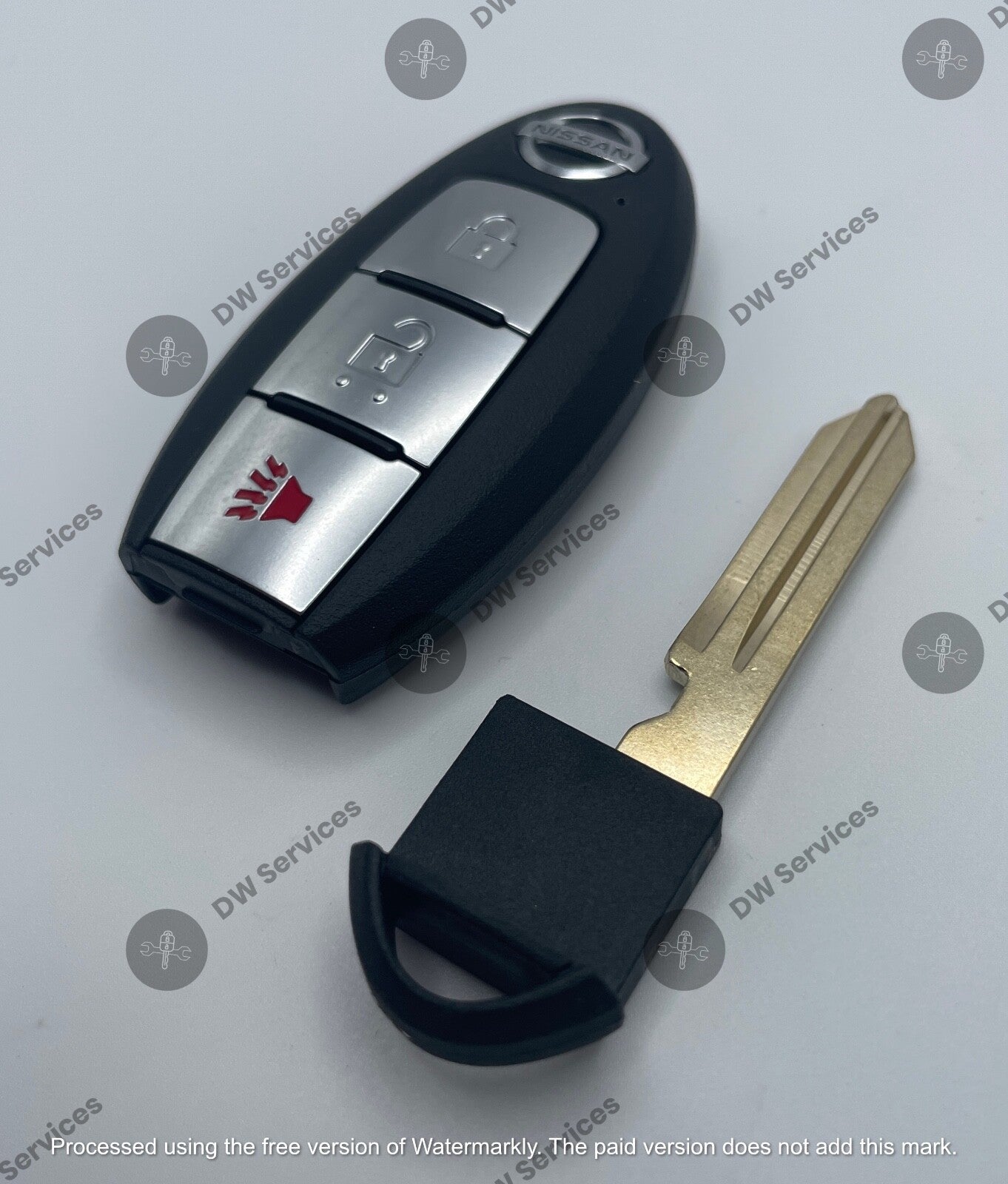 NEW! Nissan Kicks / Rogue 3-button Proximity remote SMART key KR5TXN1 S180144502