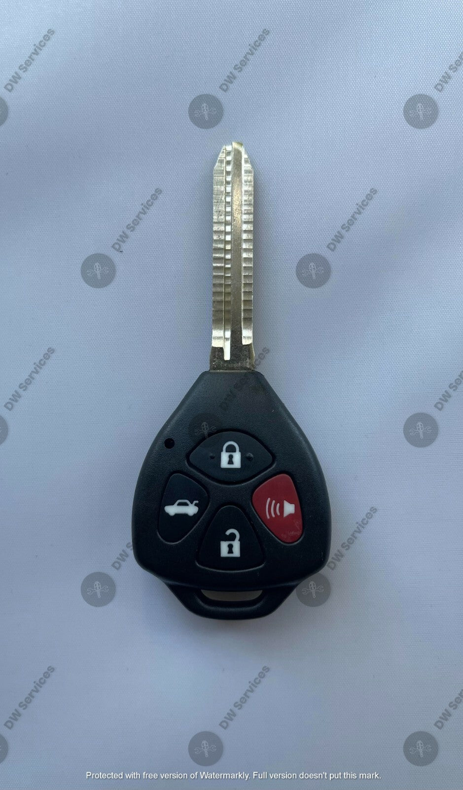 NEW! Toyota 4 button remote head key fob GQ4-29T - G CHIP Corolla Venza