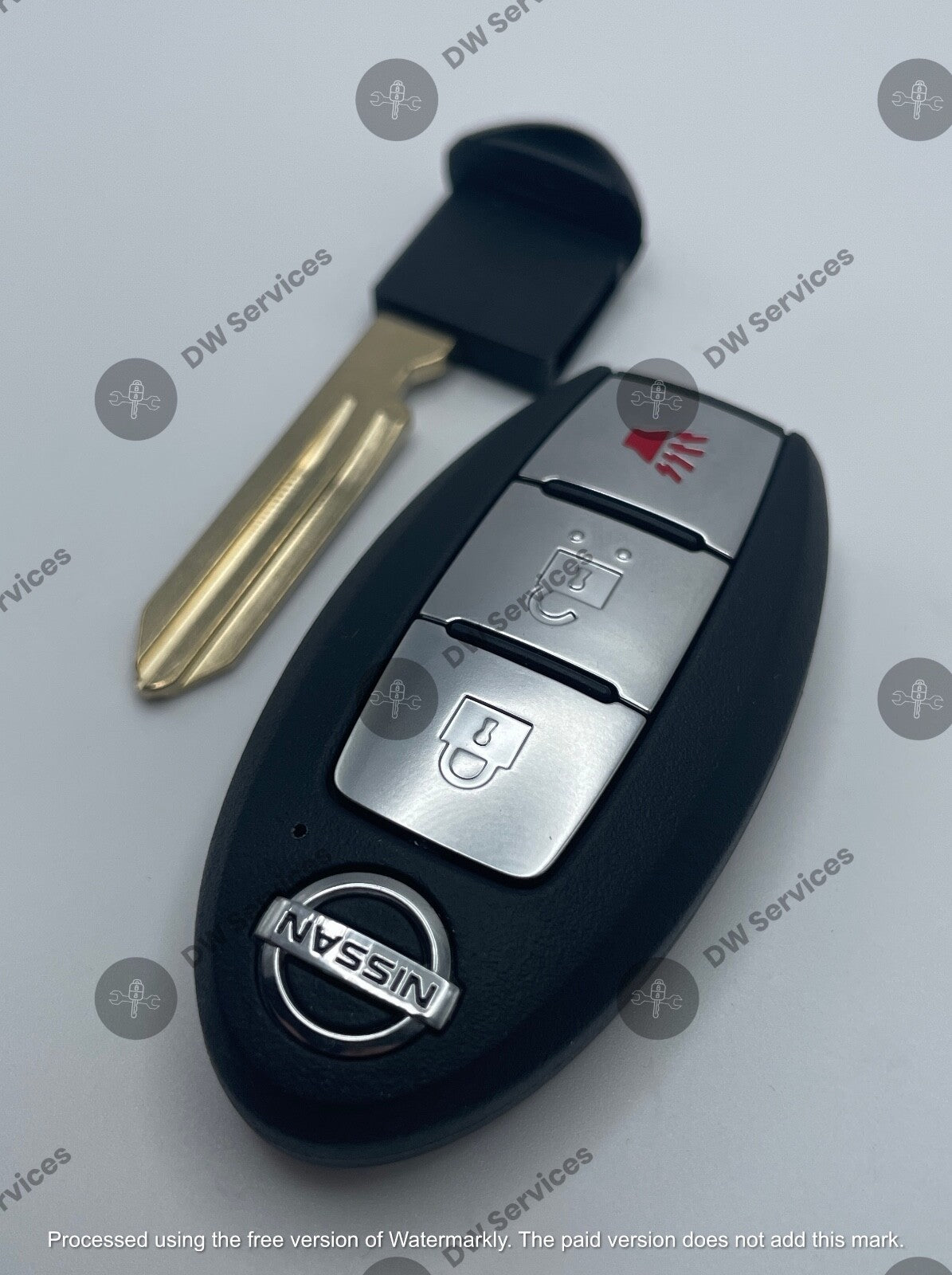 NEW! Nissan Kicks / Rogue 3-button Proximity remote SMART key KR5TXN1 S180144502