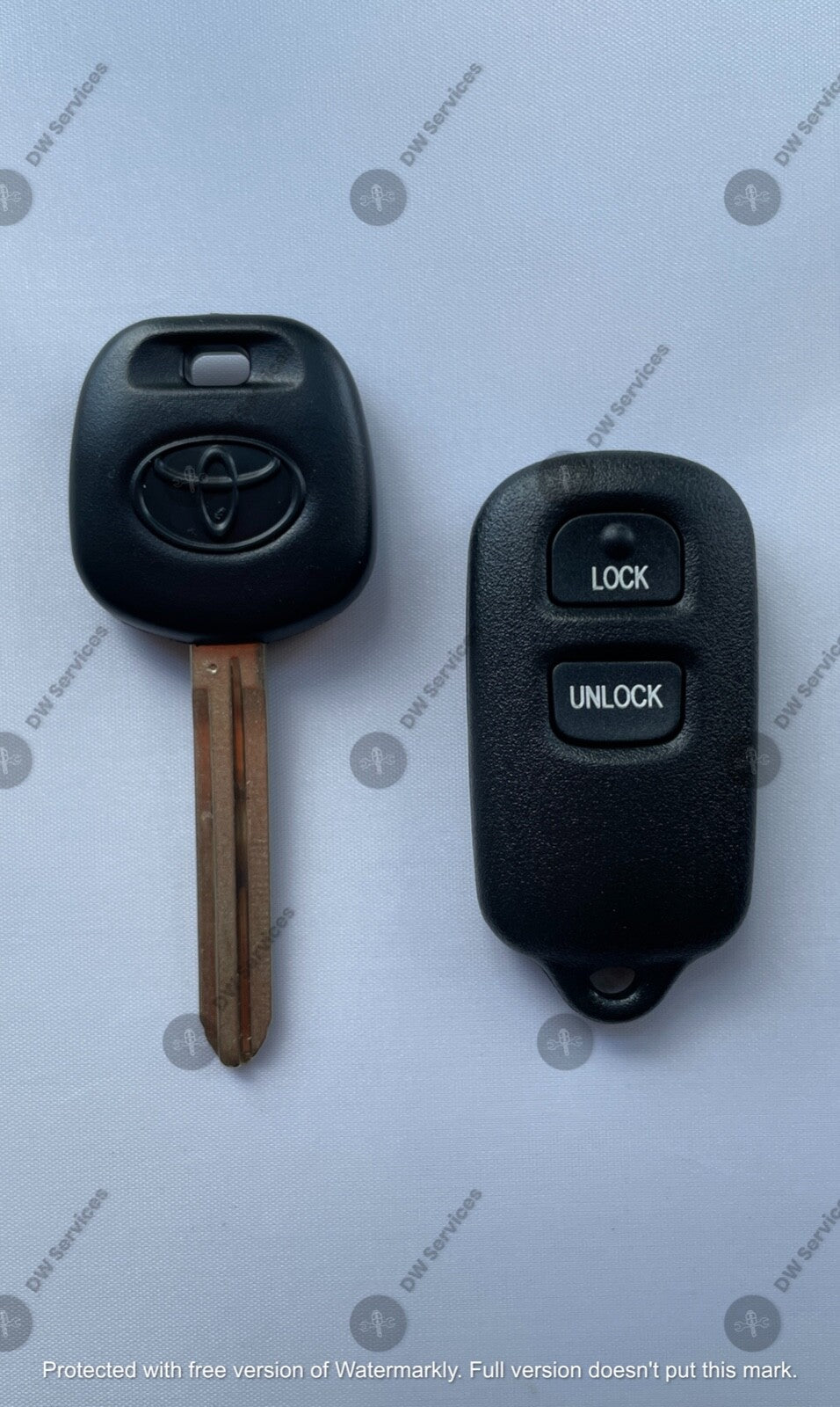 NEW! Toyota keyless entry remote FOB GQ43VT14T & Transponder KEY 4D67DOT COROLLA