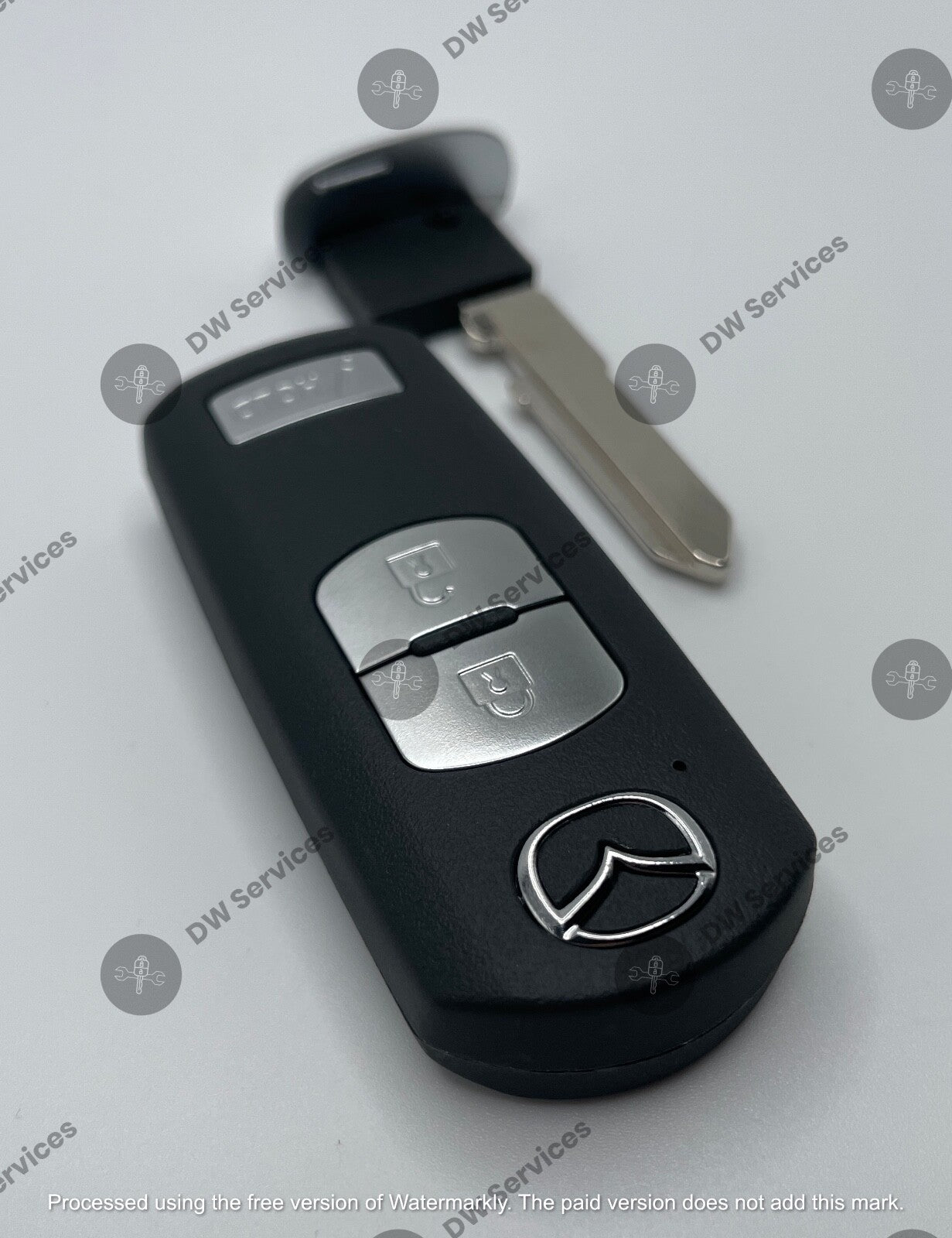 NEW! GENUINE OEM Mazda CX-3 / CX-5 / CX-9 / 3 5 remote SMART key Fob WAZSKE13D01