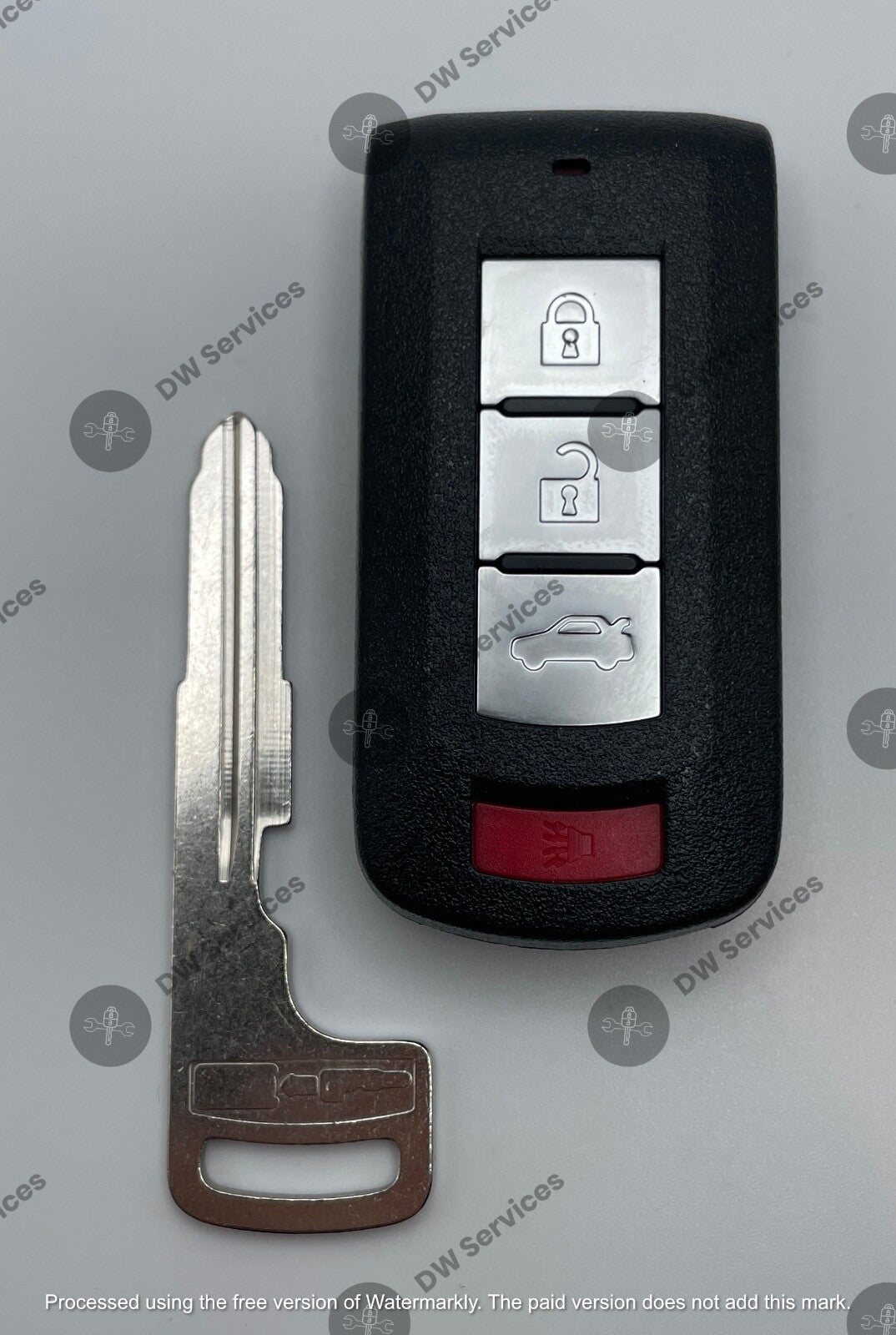 NEW! Mitsubishi Mirage 16-20 keyless entry Proximity Smart Key OUC003M 8637B424
