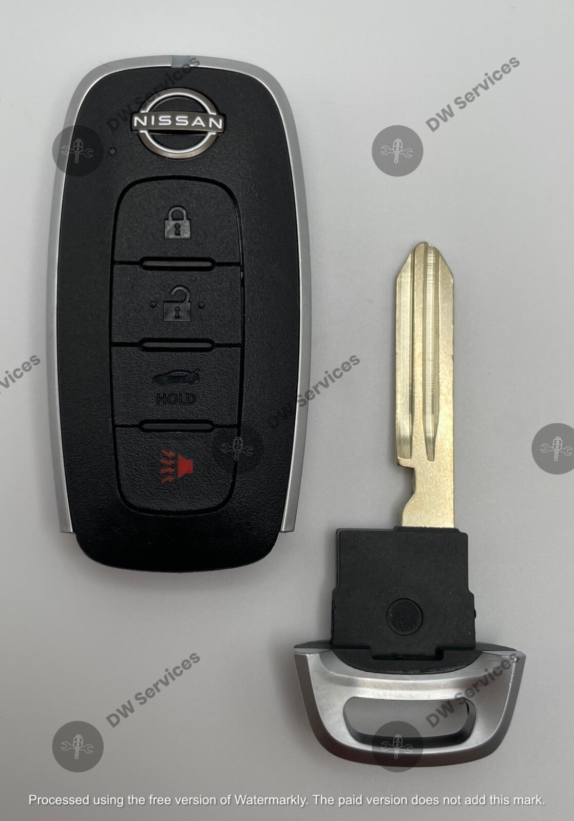 NEW OEM GENUINE Nissan Sentra / Versa Proximity remote SMART key Fob KR5TXPZ1