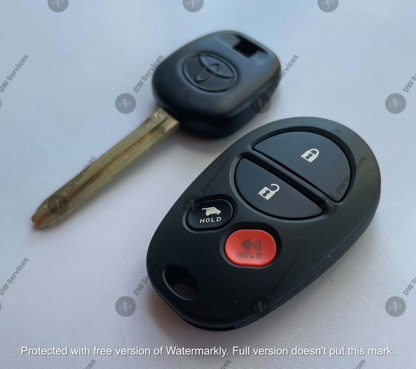 NEW! Toyota SEGUOIA keyless entry remote FOB GQ43VT20T & Transponder KEY 'G'Chip