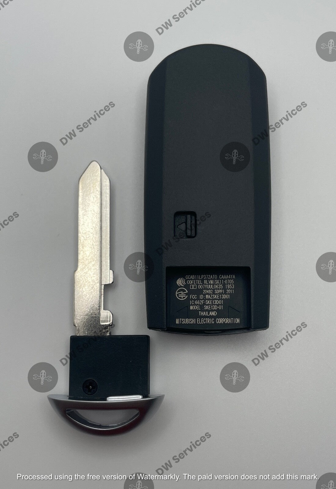 NEW! GENUINE OEM Mazda 6 / 3 / MX-5 remote SMART key Fob WAZSKE13D01 GJY9-67-5DY