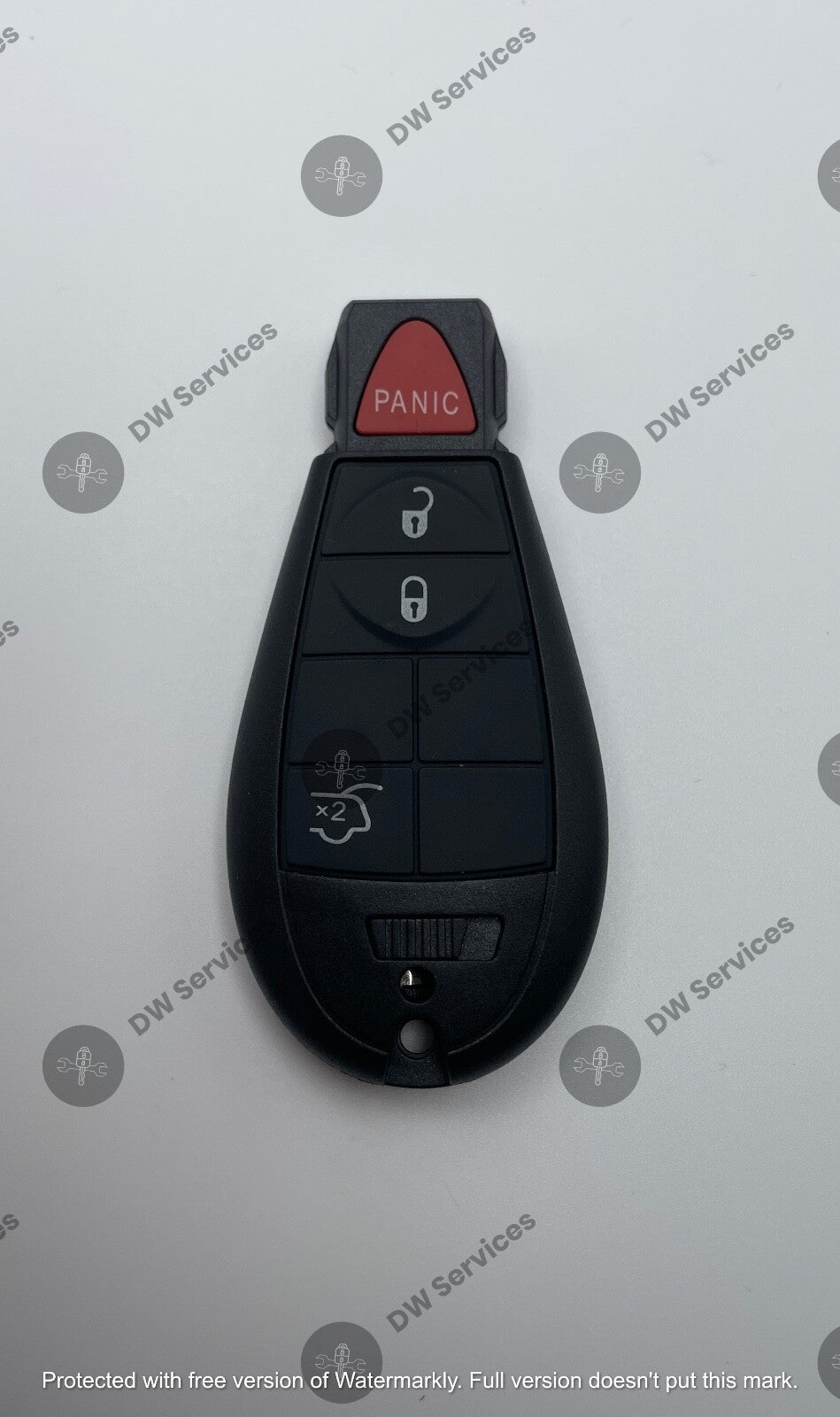 NEW! Jeep Grand Cherokee /  Commander remote key Fob FOBIK IYZ-C01C / M3N5WY783X
