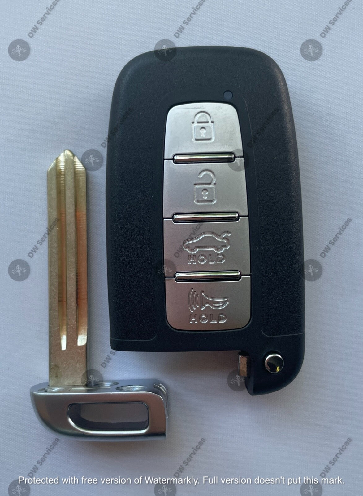 NEW! KIA 4 button Smart keyless PROX entry remote fob SY5HMFNA04 Forte Sportage