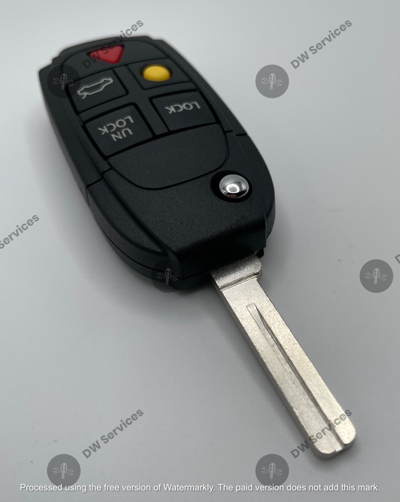 NEW! VOLVO Remote flip Key FOB LQNP2T-APU Megamos 48 S60 S80 XC90 V70 XC70 XC90