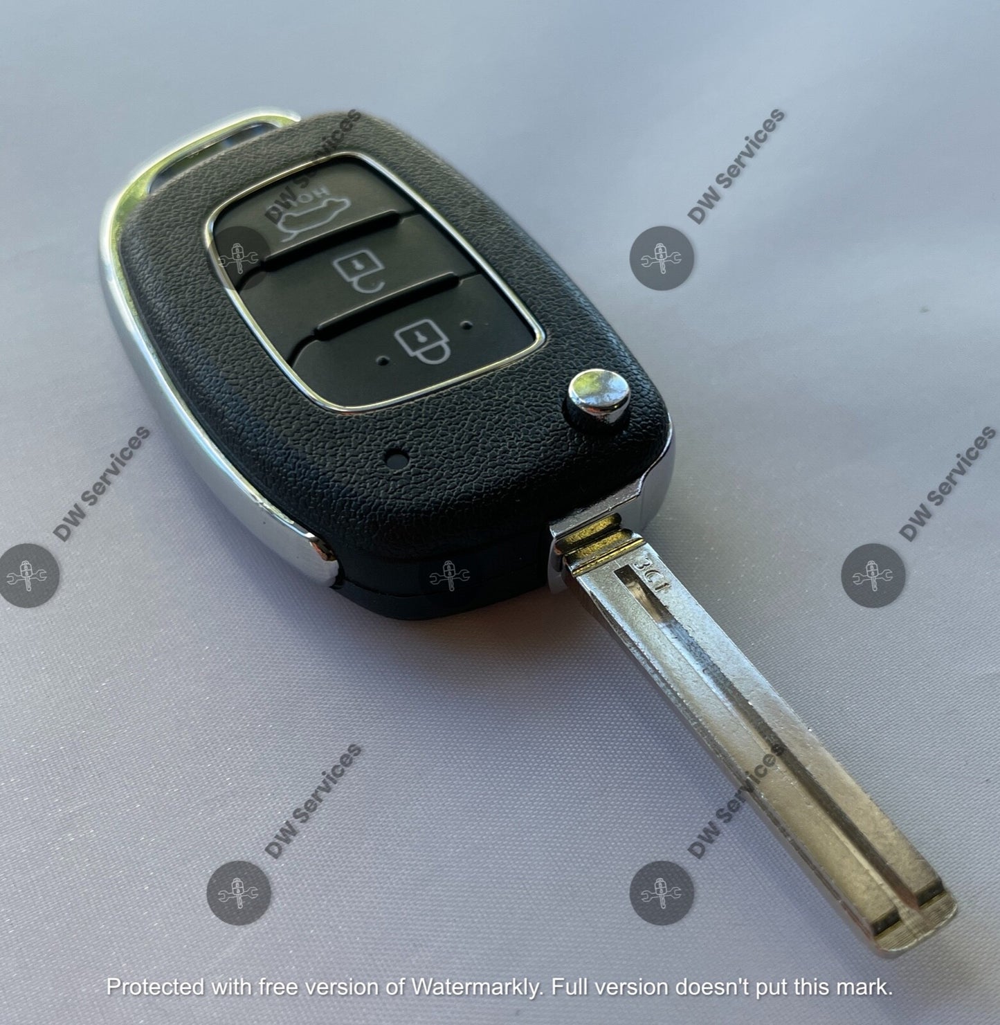 NEW! GENUINE Hyundai Sonata Flip key remote fob TQ8-RKE-4F25 (LF4BT) 95430-C1210