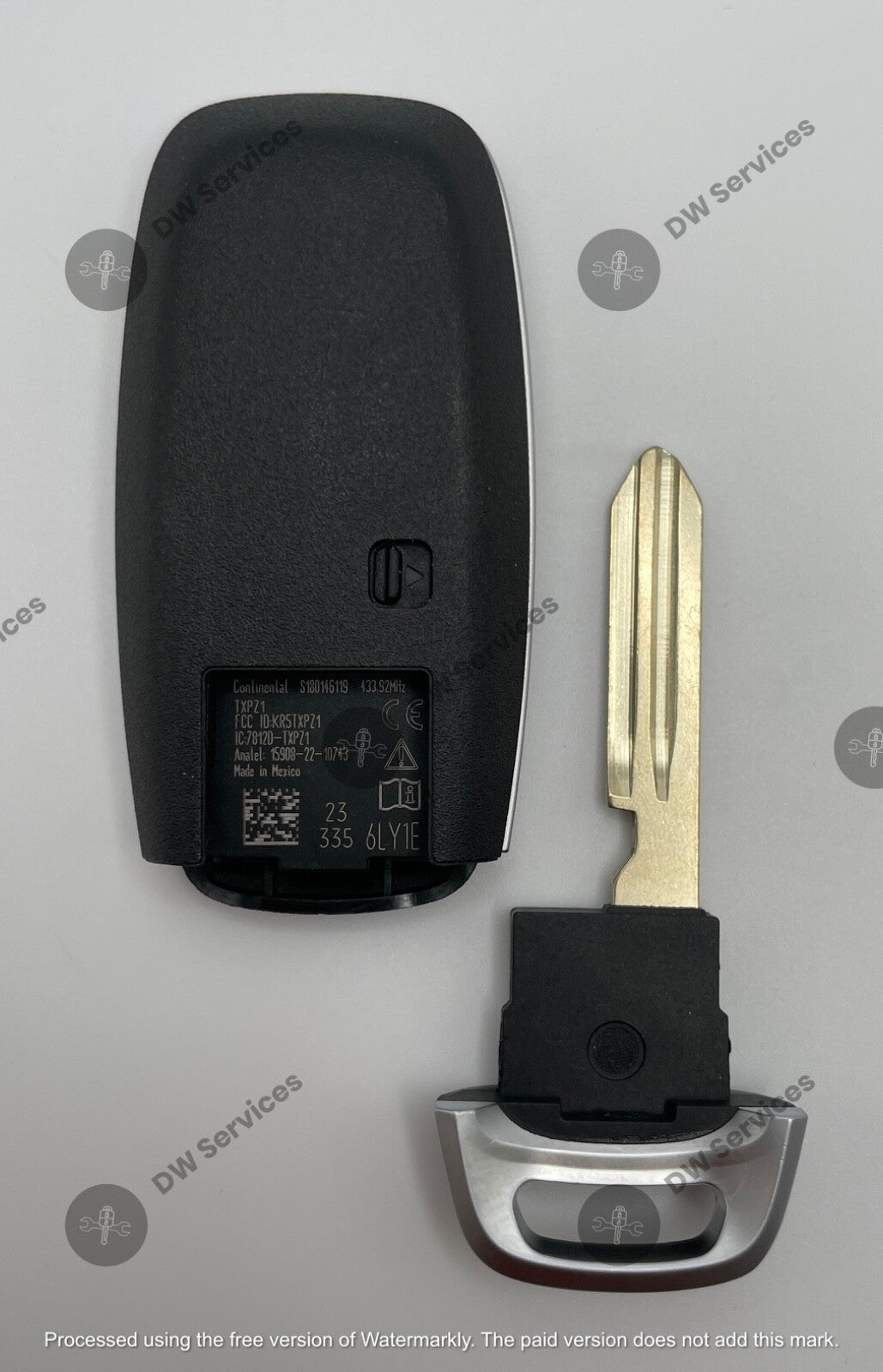 NEW OEM GENUINE Nissan Sentra / Versa Proximity remote SMART key Fob KR5TXPZ1