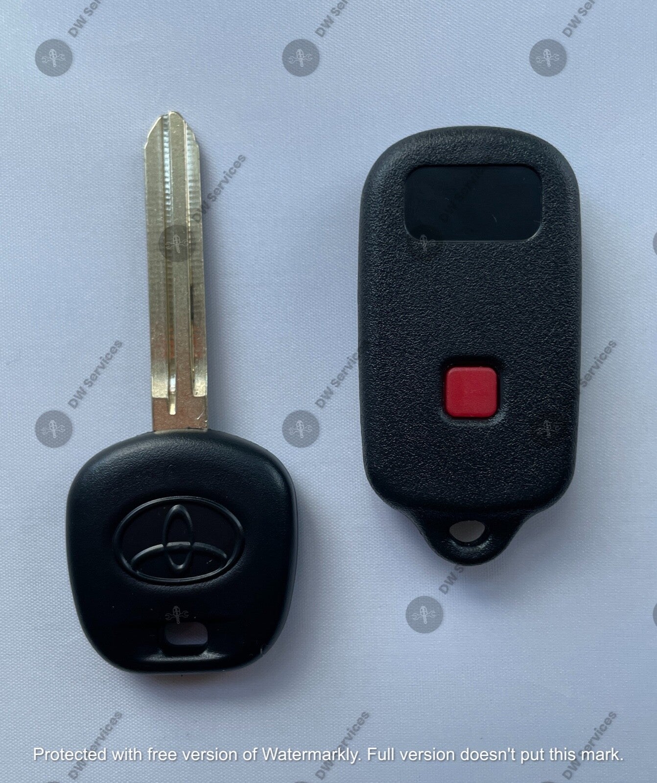 NEW! Toyota keyless entry remote FOB GQ43VT14T & Transponder KEY 4D67DOT COROLLA