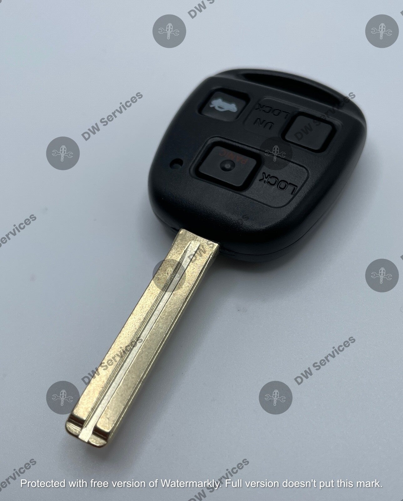 NEW! Lexus 3-button remote head key fob HYQ1512V - 4C ES/GS/IS 300  GS/LS 400