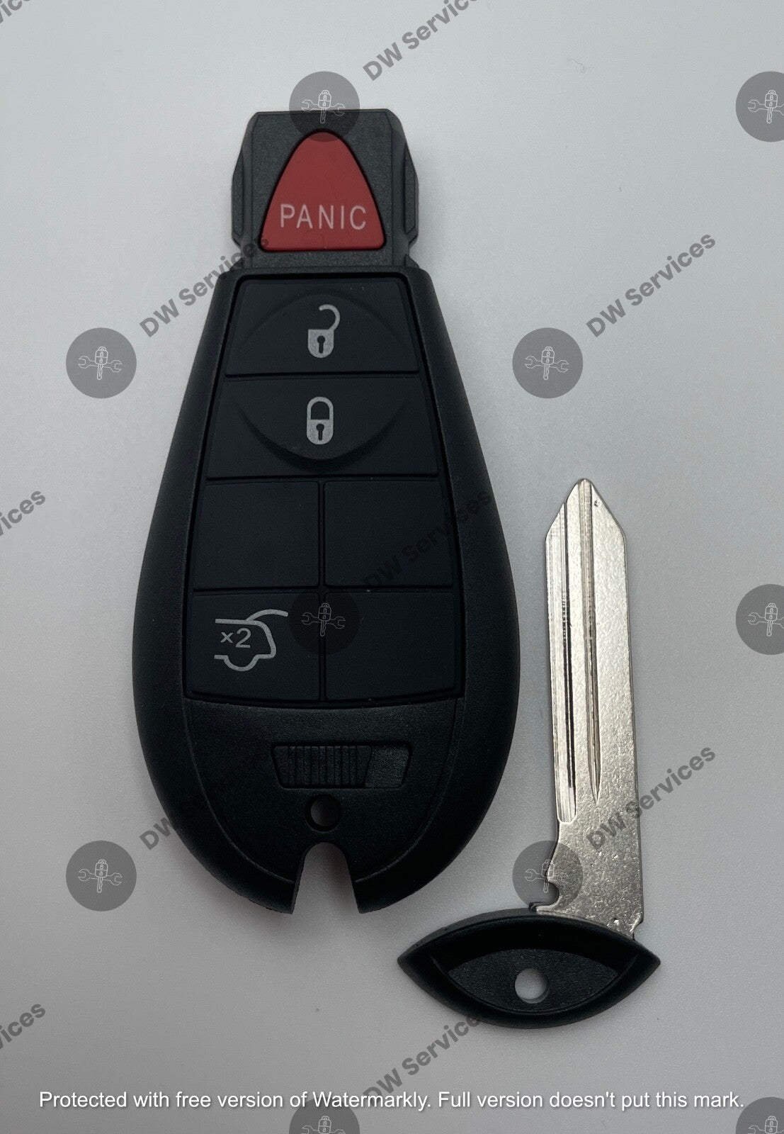 NEW! Jeep Grand Cherokee /  Commander remote key Fob FOBIK IYZ-C01C / M3N5WY783X