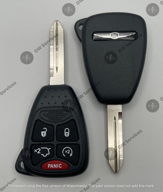 NEW! Chrysler Aspen / Sebring / 200 / 300 remote head key FOB OHT692427AA